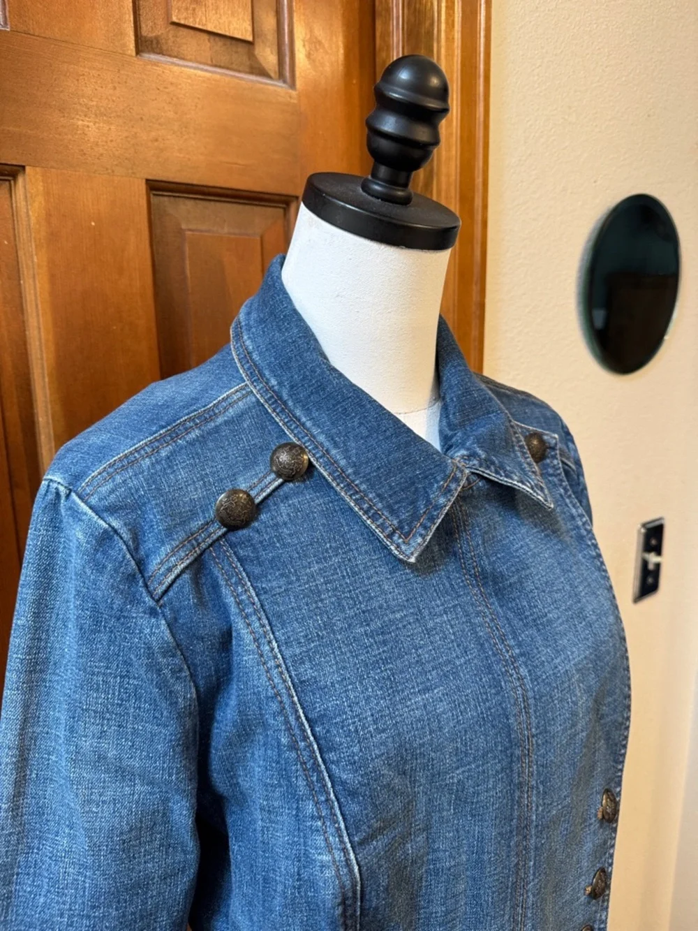 PRICE FIRM Free People Double-Button Military-Style Denim Jacket in Blue Size M - Picture 6 of 9